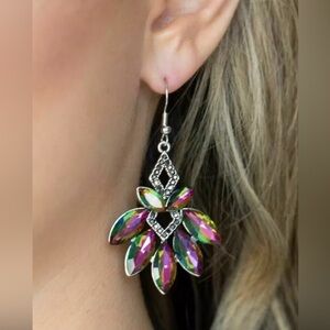 NWT Paparazzi Earring ~ Galaxy Grandeur - Multi Star